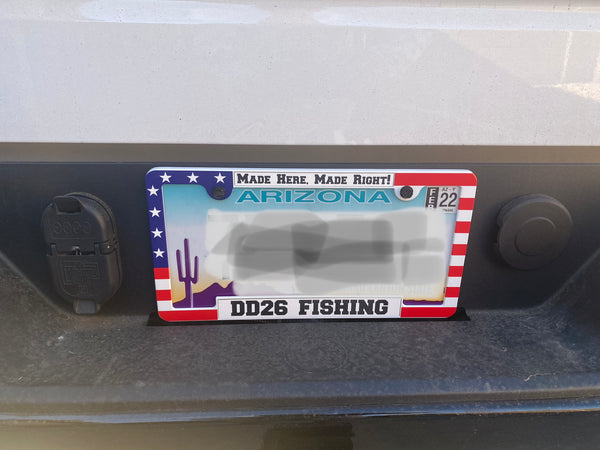 DD26 Fishing "MADE HERE. MADE RIGHT" Patriotic Metal License Plate Frame